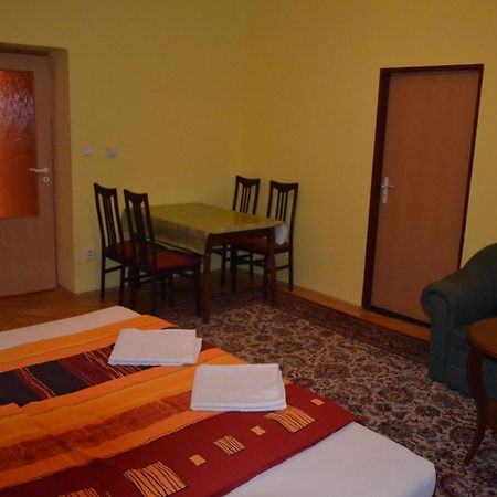 Ab Apartments KLV Quarto foto