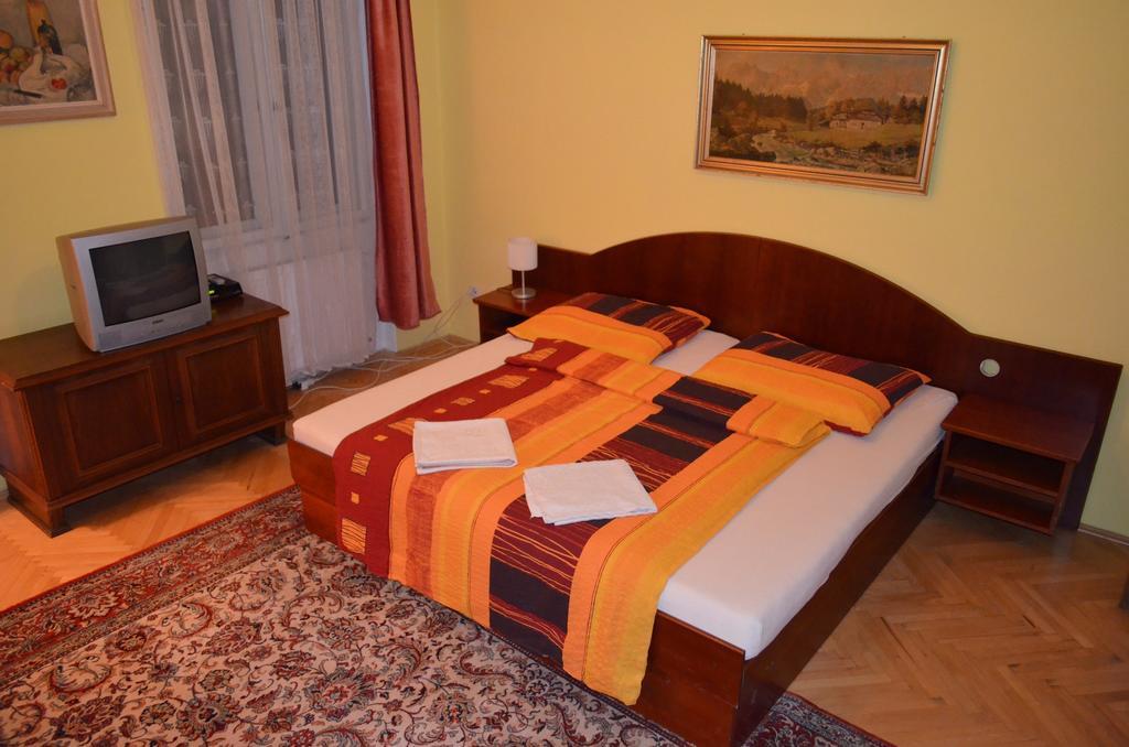 Ab Apartments KLV Quarto foto